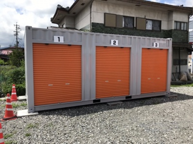 アドレストランクルーム茅野（長野県茅野市仲町）入口付近写真