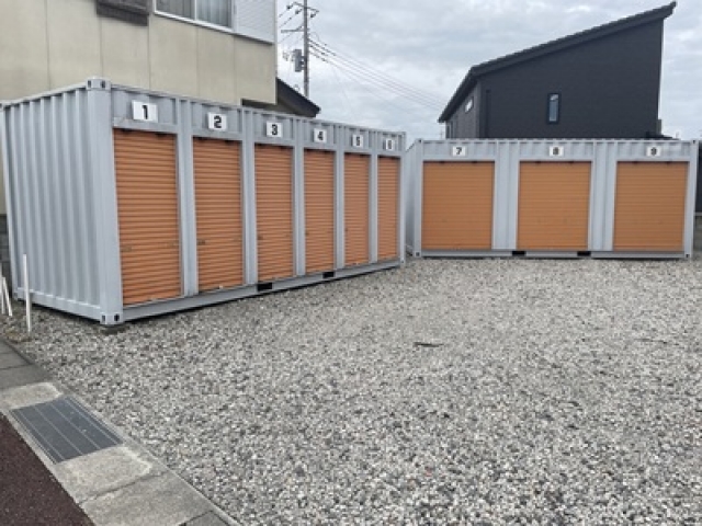 アドレストランクルーム甲府市高畑（山梨県甲府市高畑）通路写真