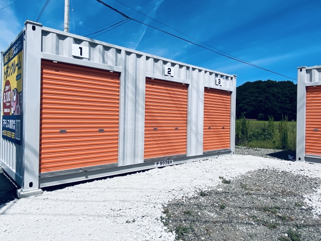 アドレストランクルーム柴田町並松（宮城県柴田郡柴田町船岡）入口付近写真